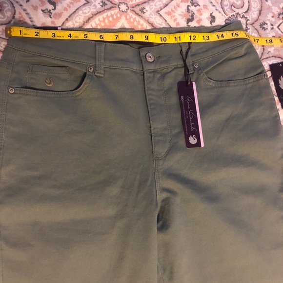 NWT Gloria Vanderbilt slimming jean classic rise - Picture 6 of 7